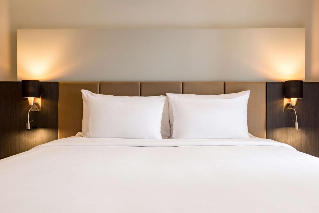 Radisson Hotel Tamboho Waterfront Антананариву Екстериор снимка