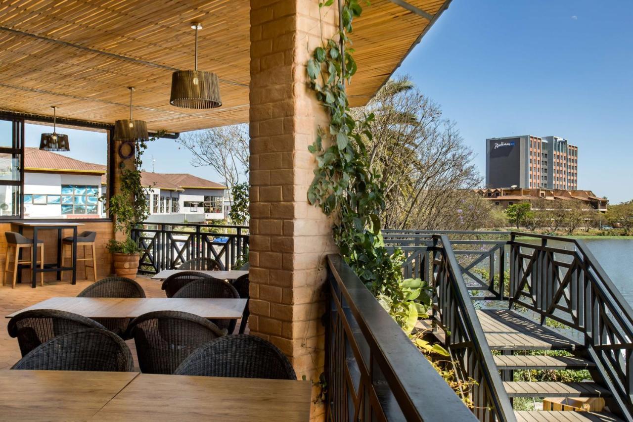 Radisson Hotel Tamboho Waterfront Антананариву Екстериор снимка