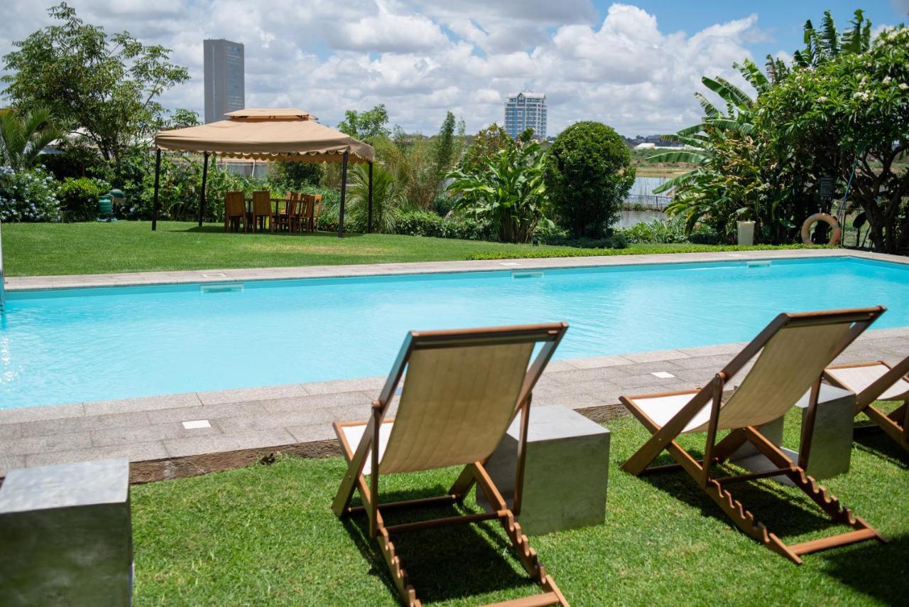 Radisson Hotel Tamboho Waterfront Антананариву Екстериор снимка